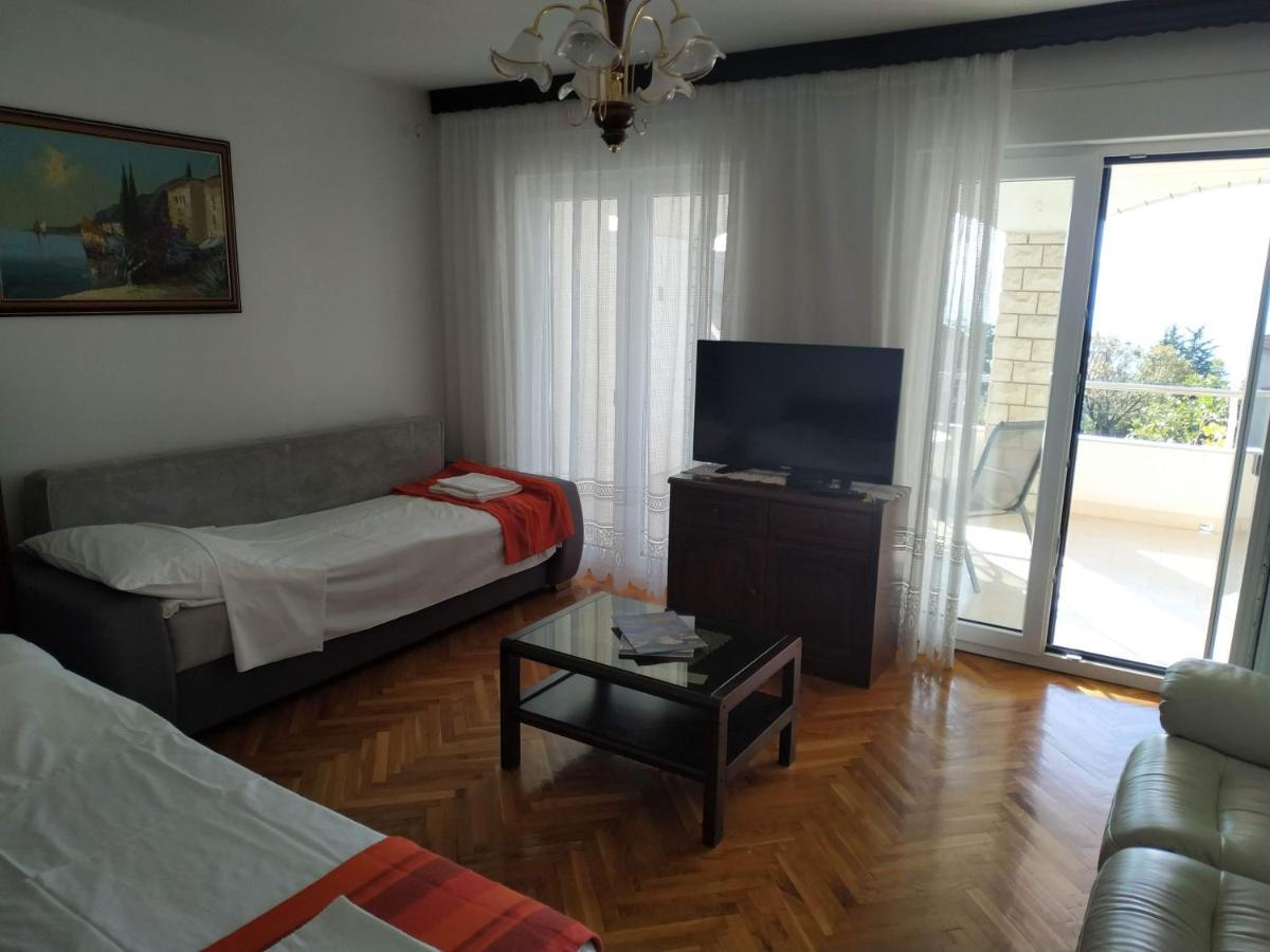 Apartments Marino Novi Vinodolski Exterior foto